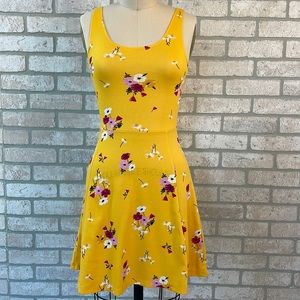 Yellow dress!